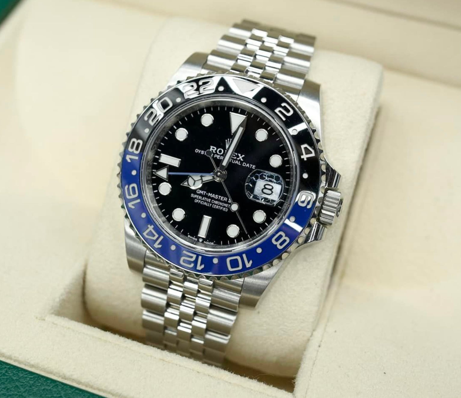 UNWORN 2024 Rolex 126710BLNR GMT-Master II 40mm "Batgirl" Jubilee Bracelet