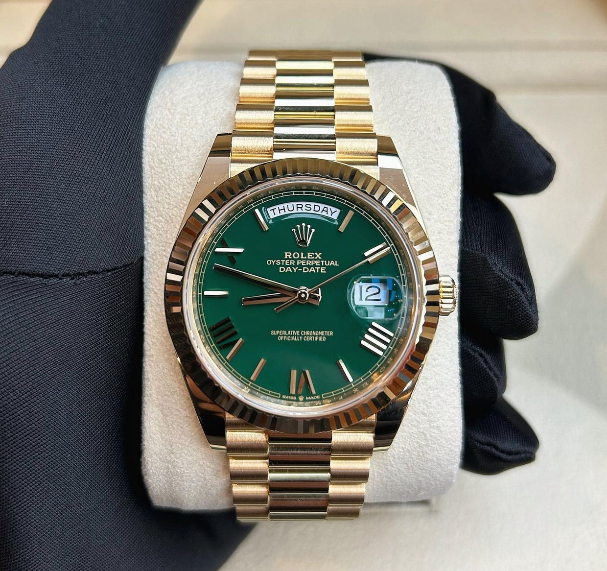 UNWORN 2024 Rolex 228238 Day Date 40MM GREEN LACQUER DIAL 18KT Yellow Gold