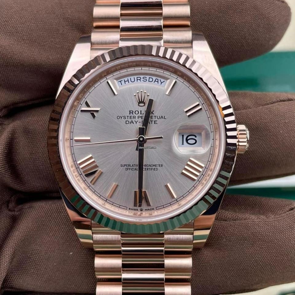 Rolex Day-Date 40 NEW 2024 Day-Date 40 SUNDUST ROMAN 228235