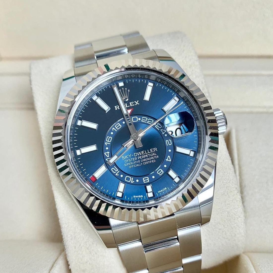 Rolex Sky-Dweller NEW 2023 Sky-Dweller BLUE OYSTER 326934