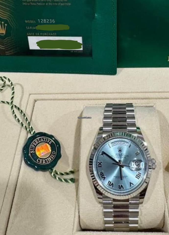 Rolex Day-Date 36 NEW 2024 Day Date 36mm ICE BLUE ROMAN Platinum Fluted 128236