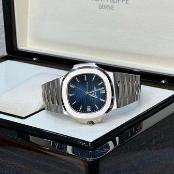 Patek Philippe Nautilus NEW 2023 Nautilus 5811/1G
