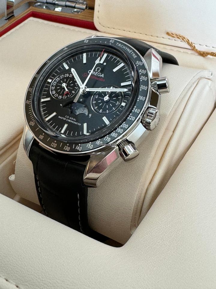 Omega Speedmaster Professional Moonwatch Moonphase NEW 2024 Speedmaster Moonwatch Moonphase