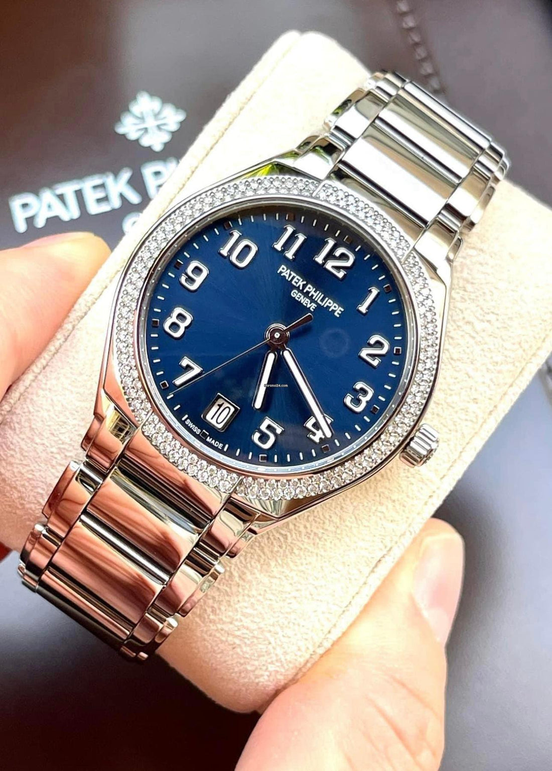 Patek Philippe Twenty~4 NEW Twenty~4 Automatic BLUE DIAL