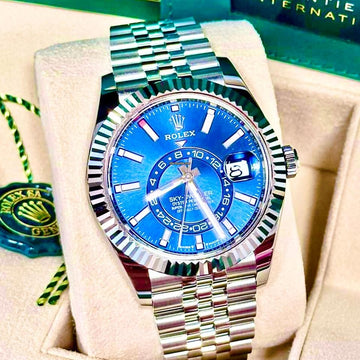 Rolex Sky-Dweller NEW 2024 Sky-Dweller Bright Blue Dial Jubilee 336934