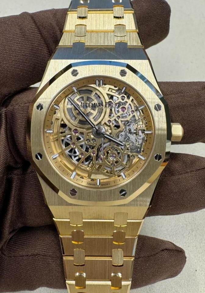 Audemars Piguet Royal Oak Jumbo NEW 2023 "Jumbo" Extra-thin Openworked Royal Oak 16204BA