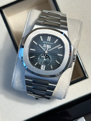 NEW 2022 5726/1A BLUE DIAL Patek Philippe Nautilus Annual Calendar Moon Phases - 40.5 mm - Steel - Blue Dial - 5726/1A-014