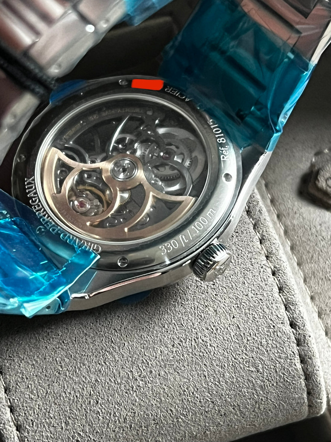 Girard Perregaux Laureato Skeleton 81015-11-001-11A