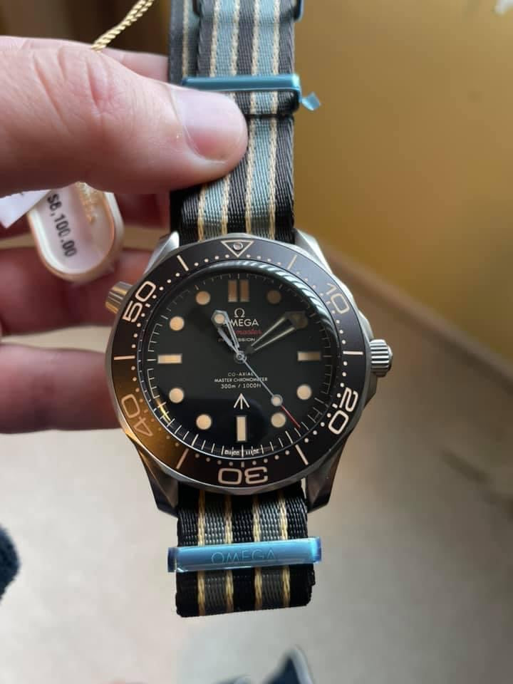 Omega Seamaster 300m ‘No Time to Die’ 210.92.42.20.01.001